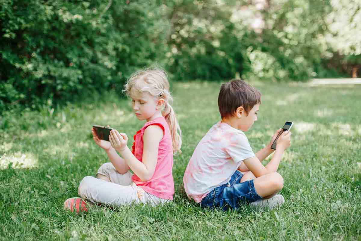 5-ways-social-media-affects-kids-mental-health-and-how-parents-can